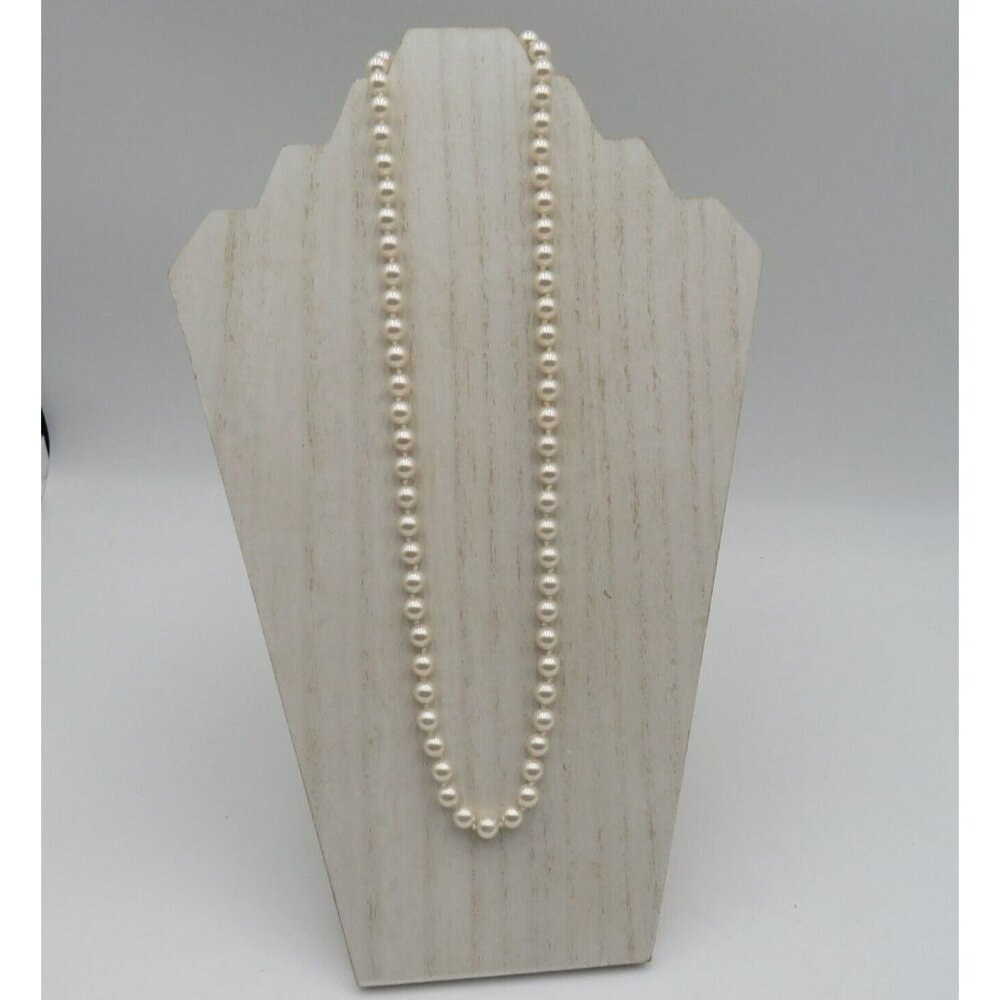 Roman Necklace RMN Hand Knotted Simulated Pearl 24" White Luster‎ Gold Tone